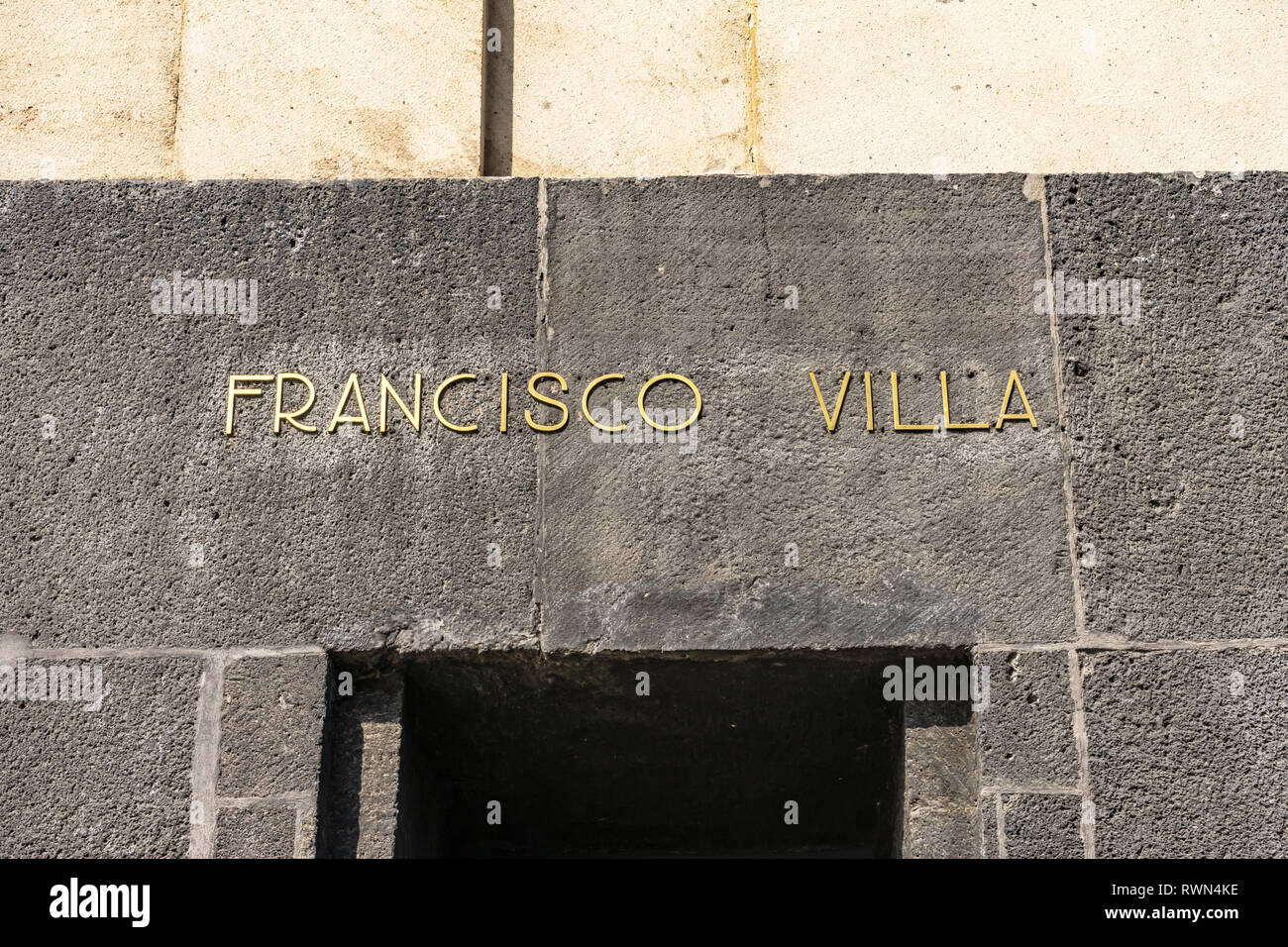 Estatua De Pancho Villa Fotos E Imagenes De Stock Alamy