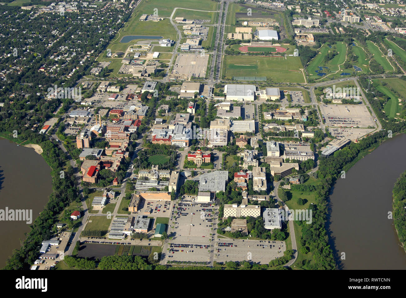 Antena, Universidad de Manitoba, Río Rojo, en Winnipeg, Manitoba Foto de stock