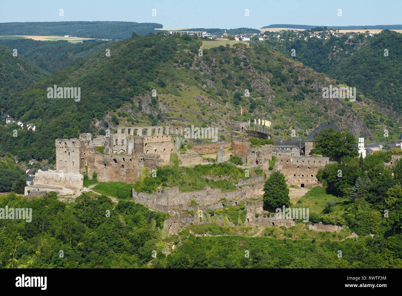 Castillo Rheinfels cerca de St. Goar, Patrimonio de la Humanidad valle del Rin central superior, Renania-Palatinado, Alemania Foto de stock