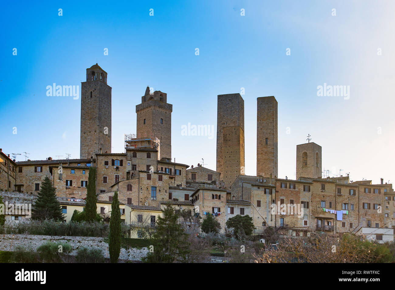 El pueblo medieval de San Gimignano en la Toscana, Italia Foto de stock
