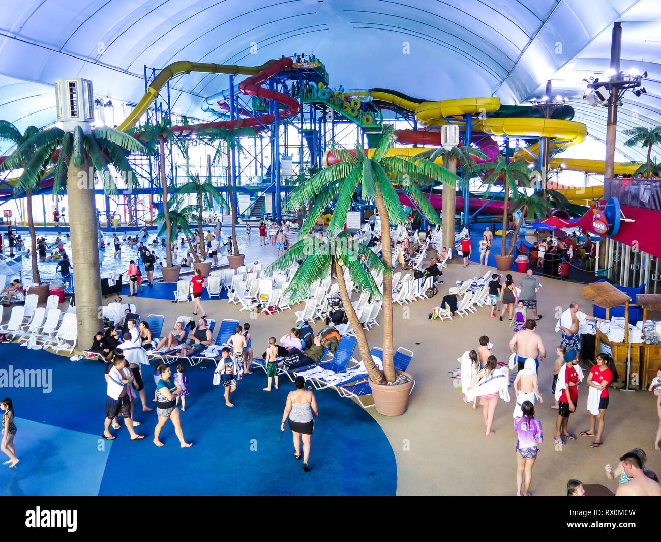 Parque acuático cubierto en Niagara Falls, Ontario, Canadá, Norteamérica  Fotografía de stock - Alamy