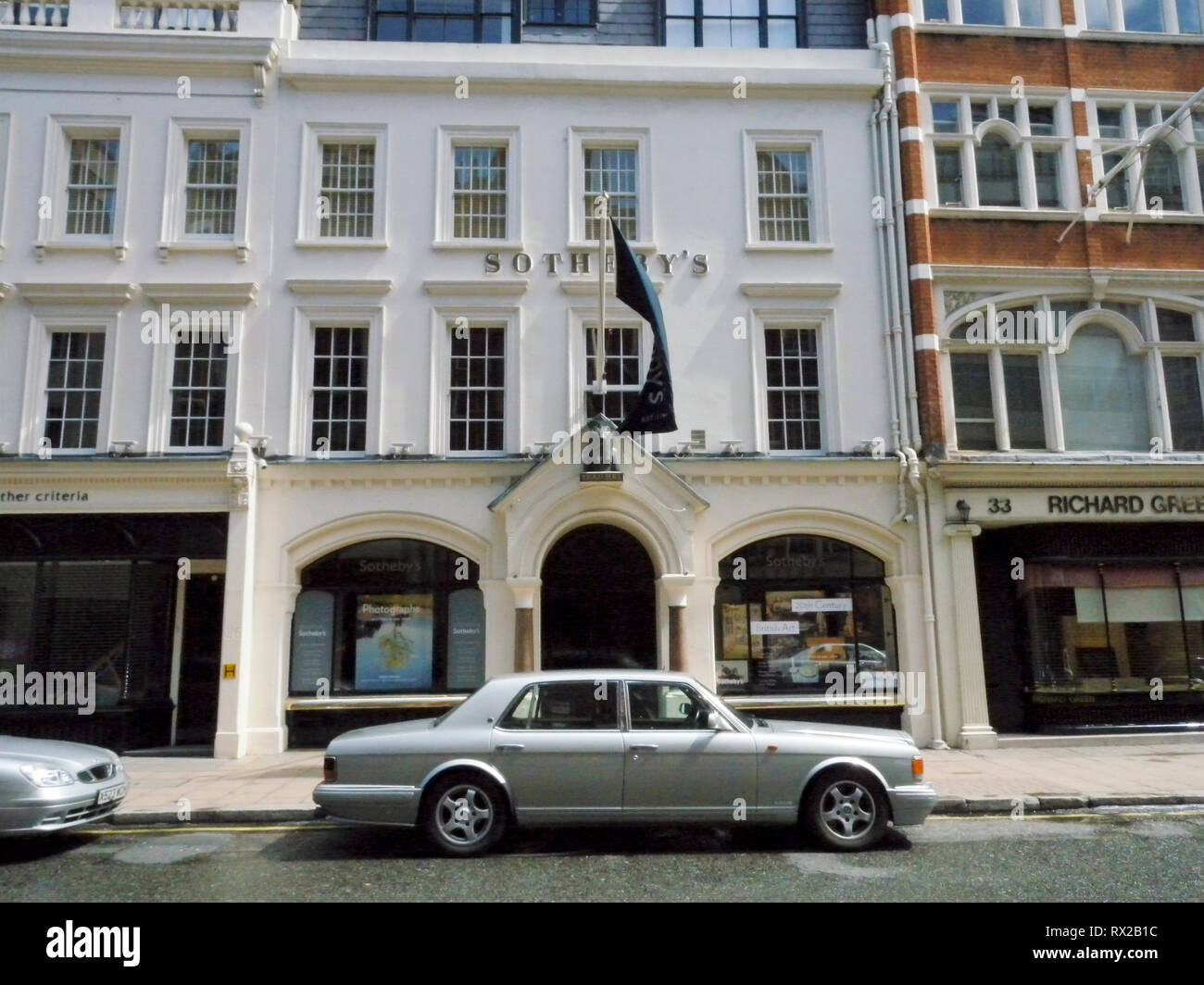 La sede de Sotheby's en la zona de Mayfair de Londres Foto de stock