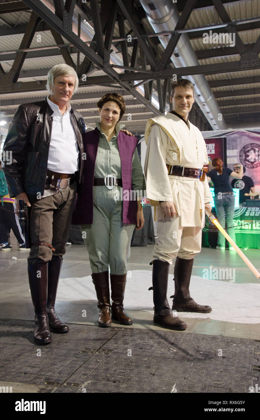 Leia y Luke Skywalker con Han Solo cosplayers durante Cartoomics en Milano.  Marzo 8th, 2018 Fotografía de stock - Alamy