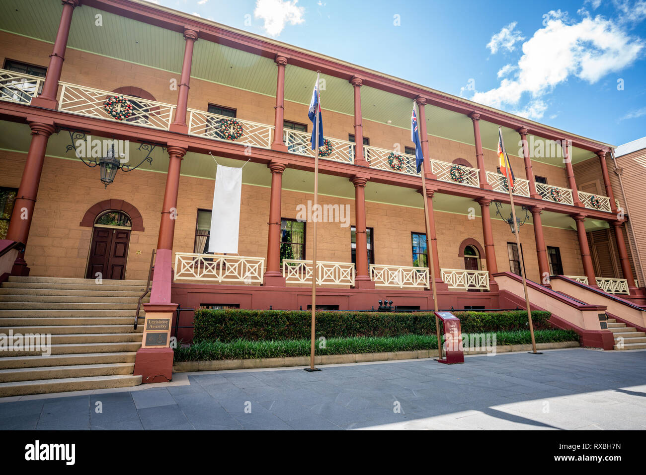 El Parlamento de Nueva Gales del Sur edificio vista exterior en Sydney, NSW, Australia Foto de stock