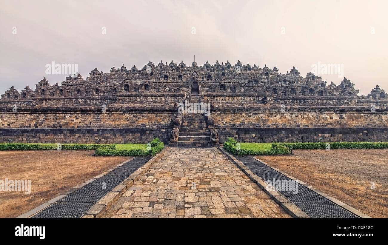 El templo de Borobudur en Java Central, Indonesia Foto de stock