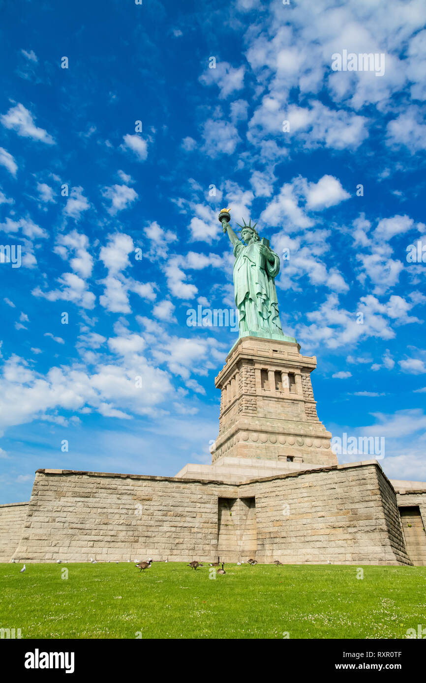 La Estatua de la libertad en la Isla de la Libertad en Nueva York Foto de stock