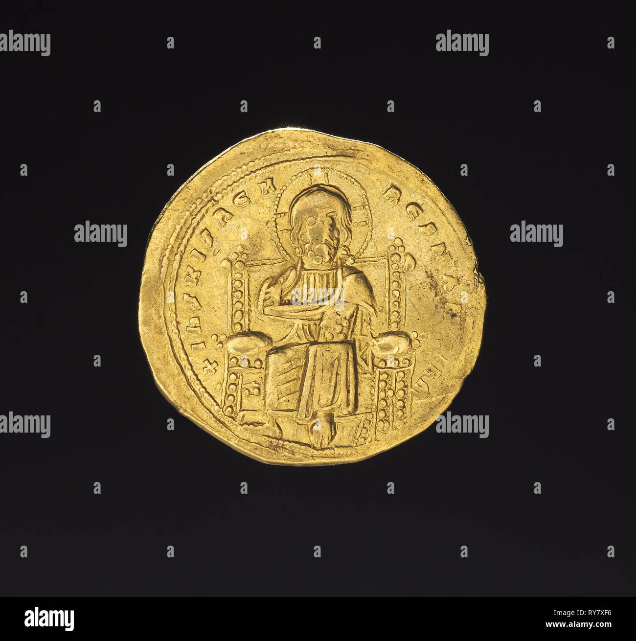 Histamenon de Romano III, 1028-1034. En Bizancio, siglo 11. Oro; Diámetro: 2,4 cm (15/16 Foto de stock