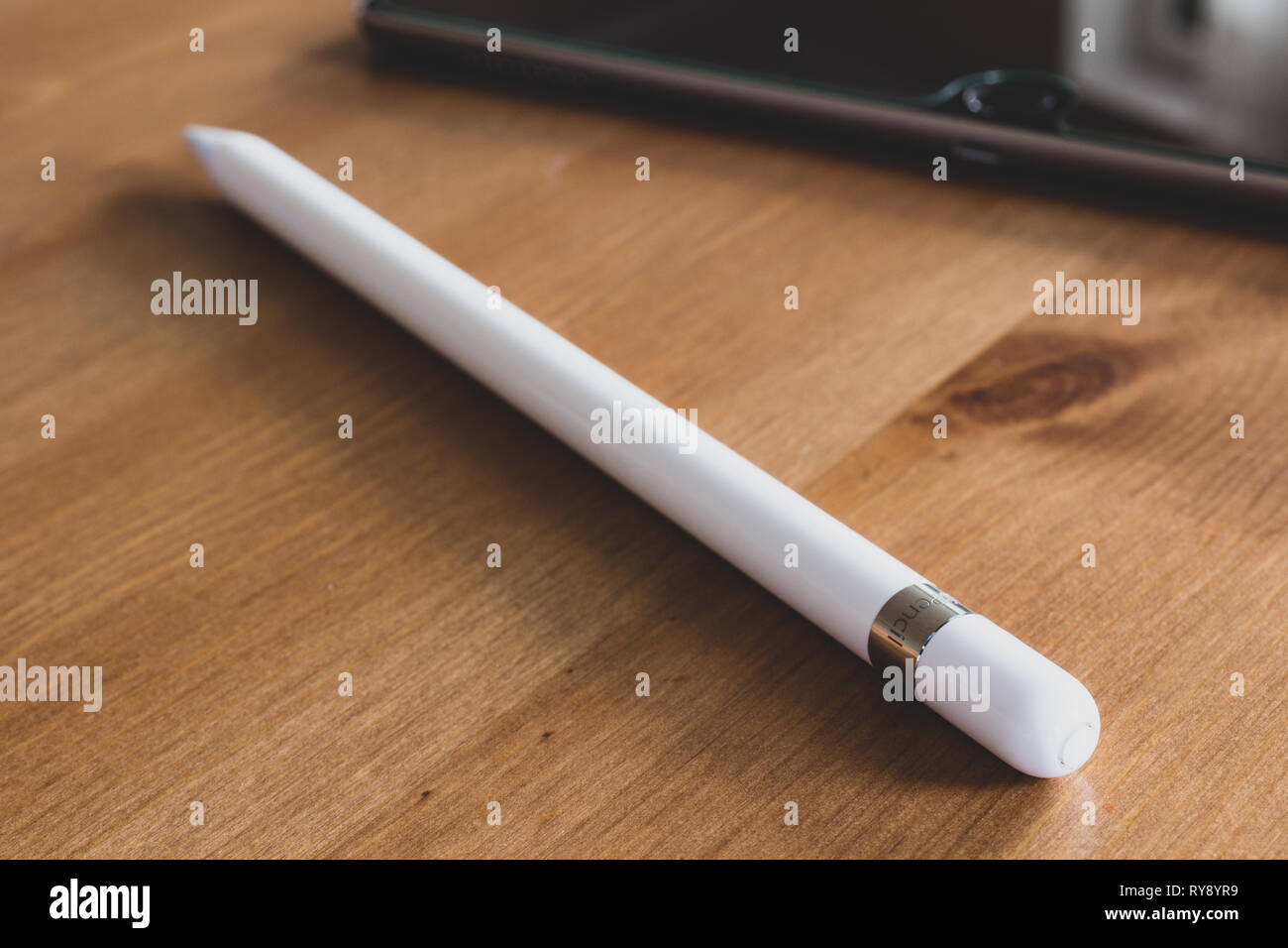 Lápiz Digital APPLE Apple Pencil (iPad Pro - Blanco)