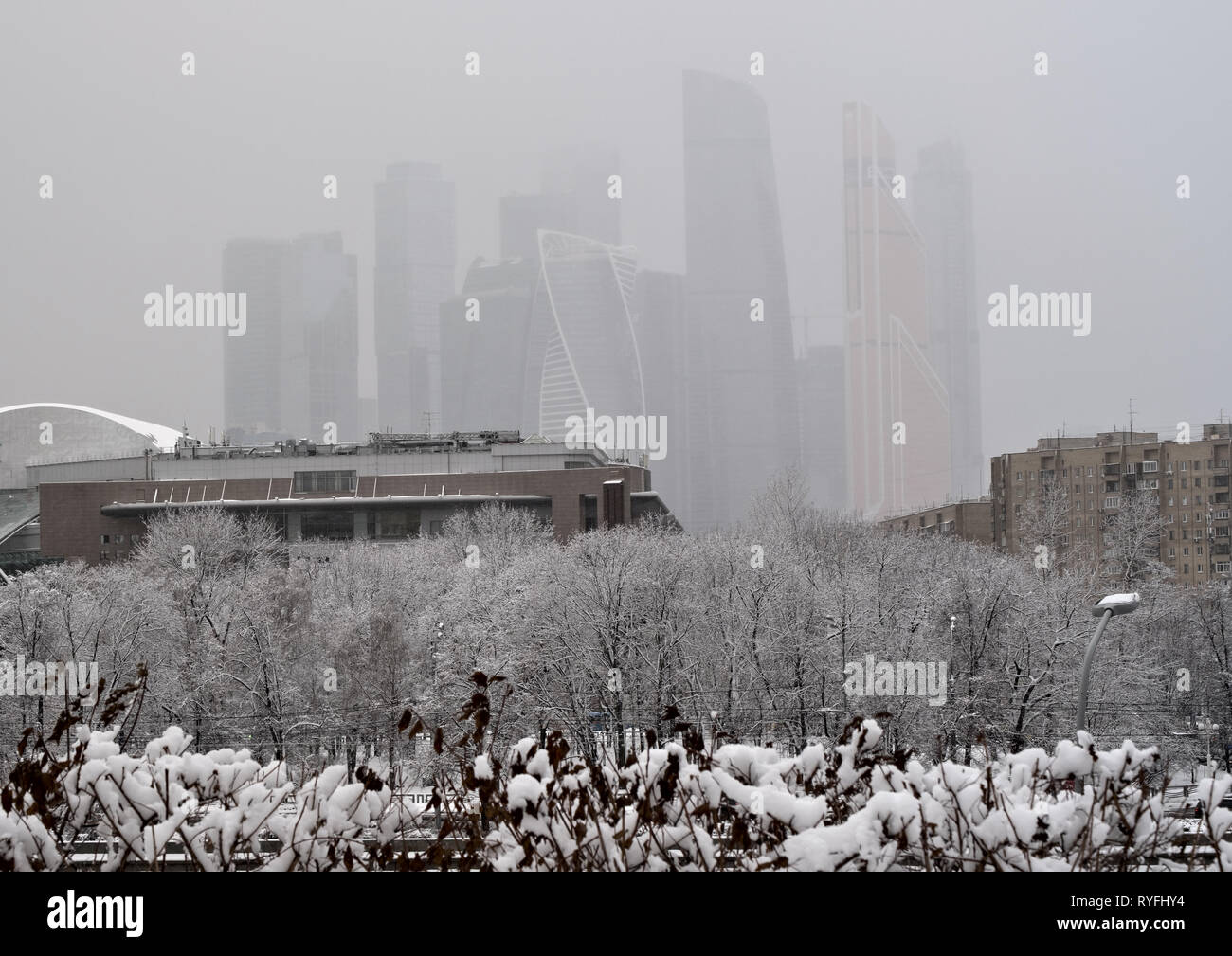 Las nevadas en Moscú, Rusia Foto de stock