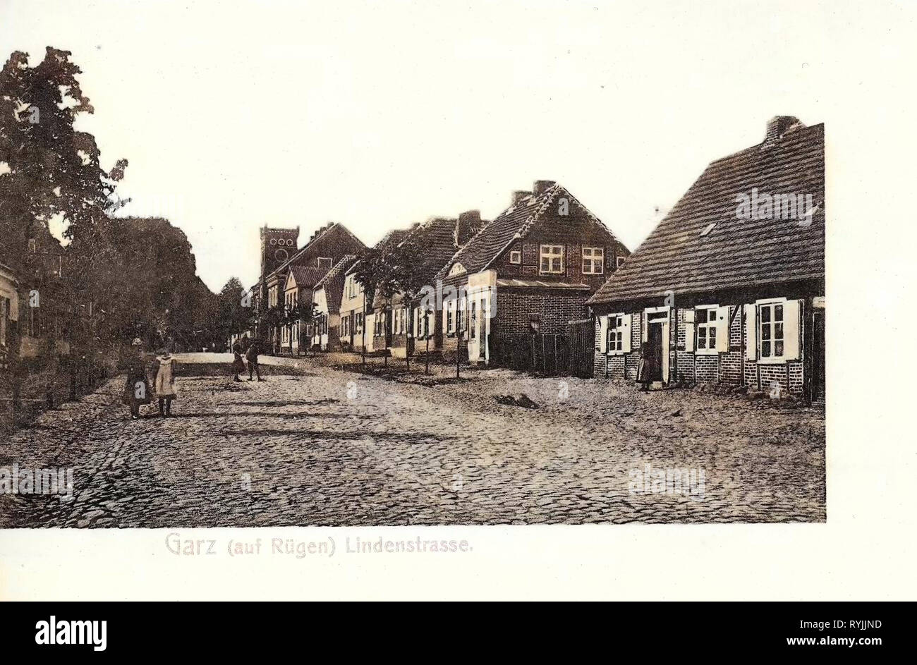 Edificios en Alemania, Garzón/Rügen, 1899, en el Estado federado de Mecklemburgo-Pomerania, Garz, Rügen, Lindenstraße Foto de stock
