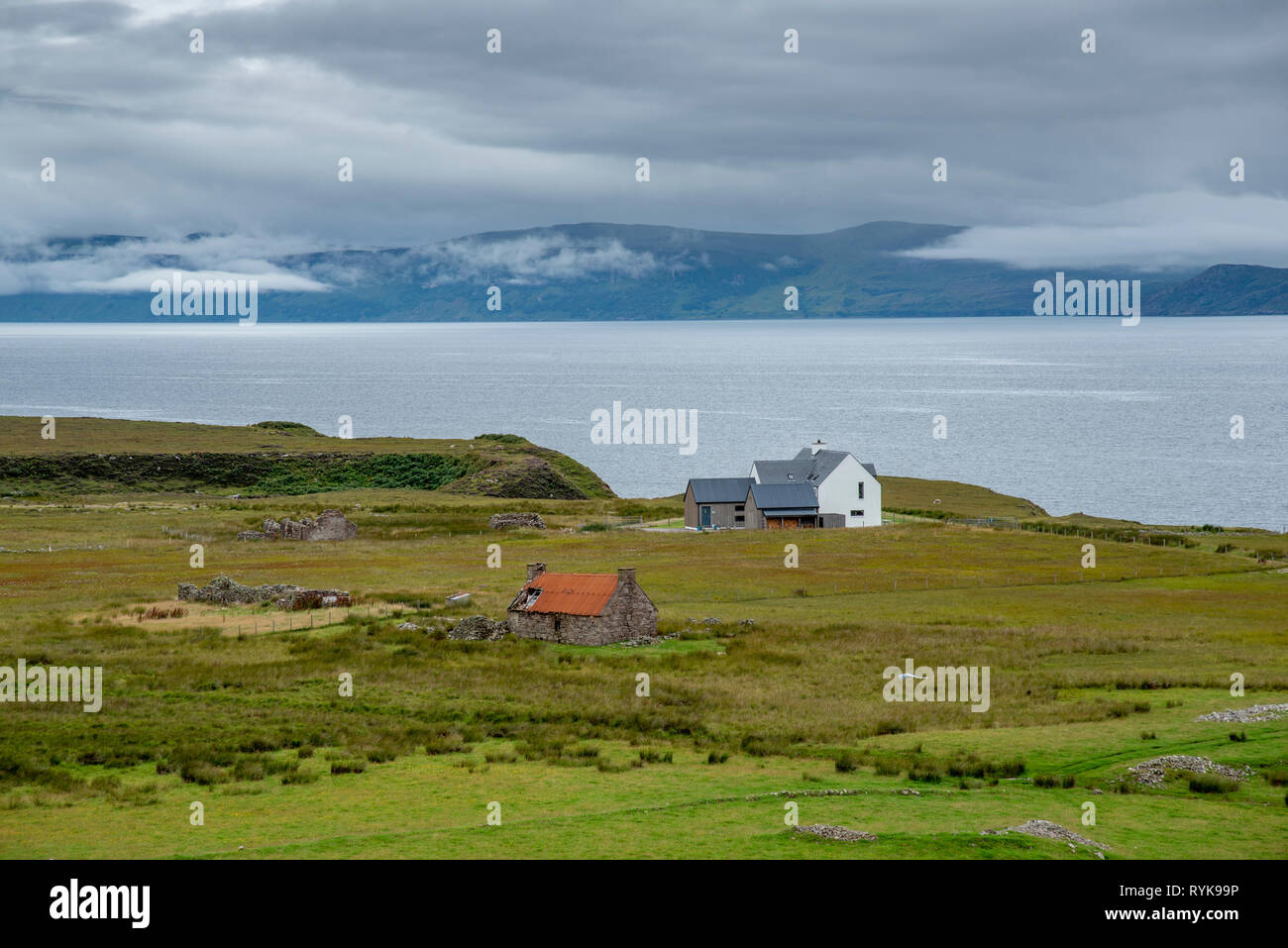 Vista de sonido interior cerca de Applecross, Highlands Escocesas. Foto de stock