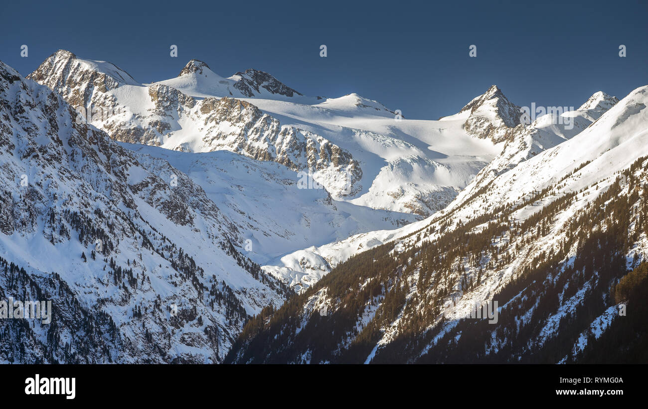 Stubaier gletscher. Glaciar Stubai. Alpes austriacos. Österreich. Europa. Foto de stock