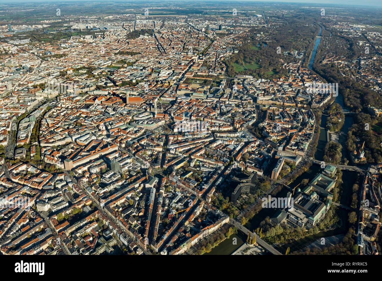 Foto aérea, vista del centro de la ciudad con el casco antiguo de la ciudad, Munich, la Alta Baviera, Baviera, Alemania Foto de stock