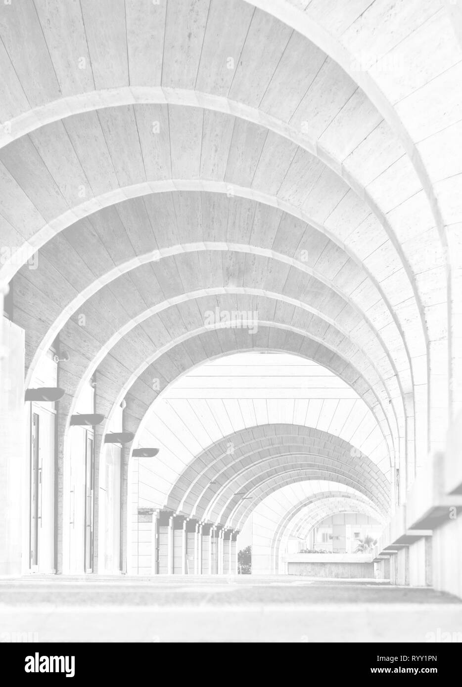 Tel Aviv, Israel - 28 de abril de 2018: la arquitectura contemporánea: Arcade Archway Edificio moderno,architecture photography Foto de stock