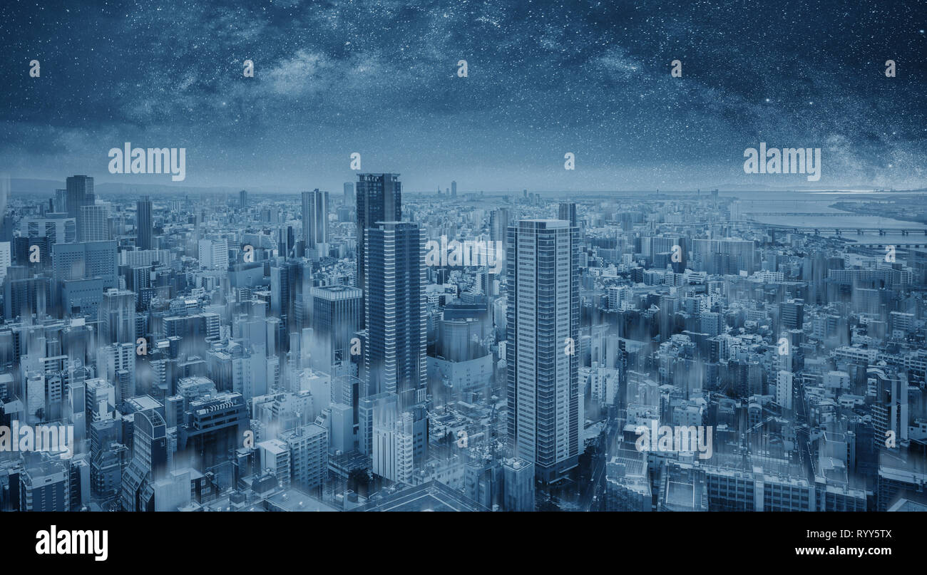 Smart City azul futurista en la noche, el cielo estrellado. La ciudad inteligente y tecnología de fondo Foto de stock