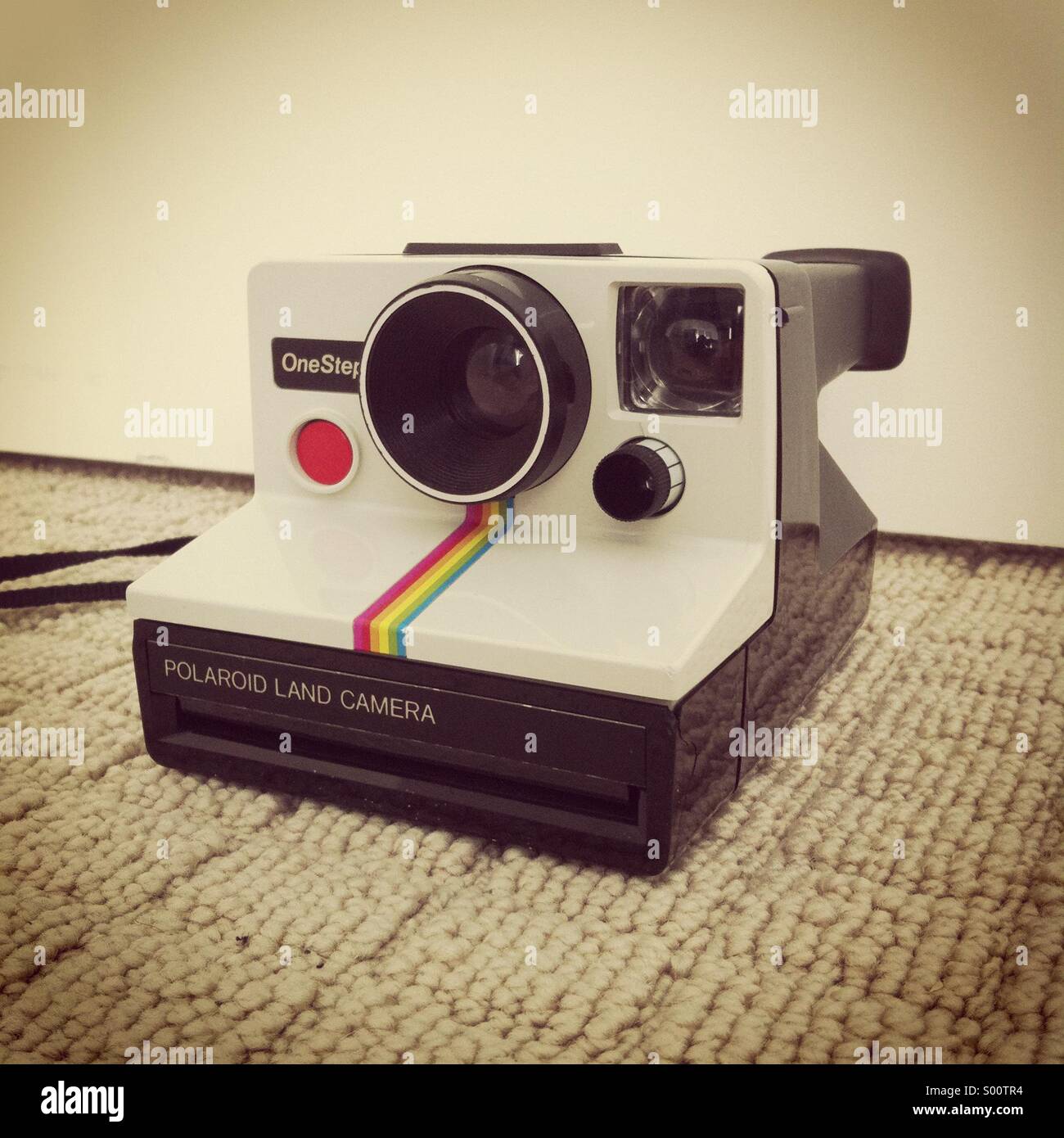 tinción Festival Privación Un vintage OneStep Polaroid SX-70 Land Camera Fotografía de stock - Alamy