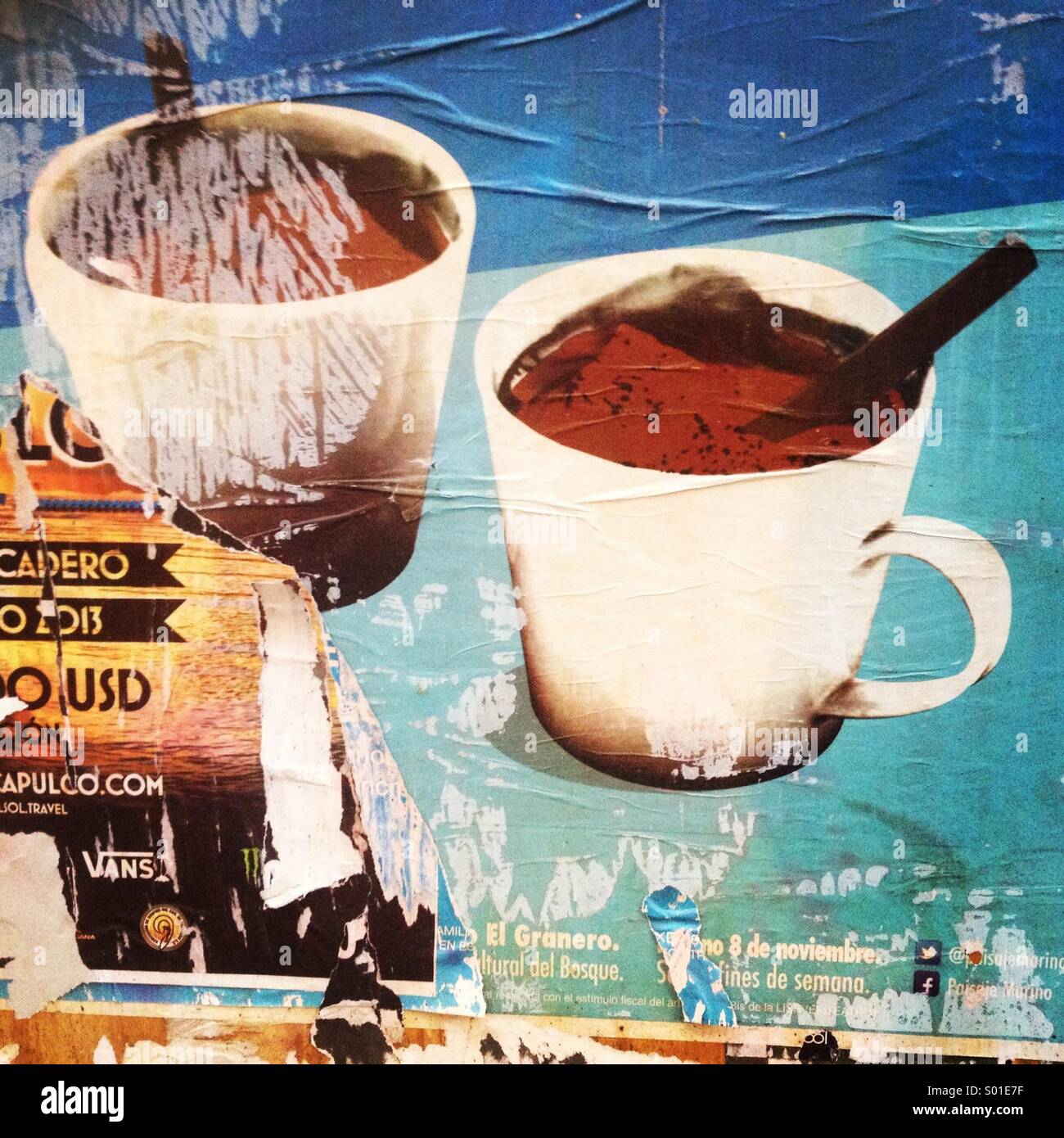 Tazas de cacao en un cartel publicitario decorar un muro en la Avenida Amsterdam, Colonia Condesa, Ciudad de México, México Foto de stock