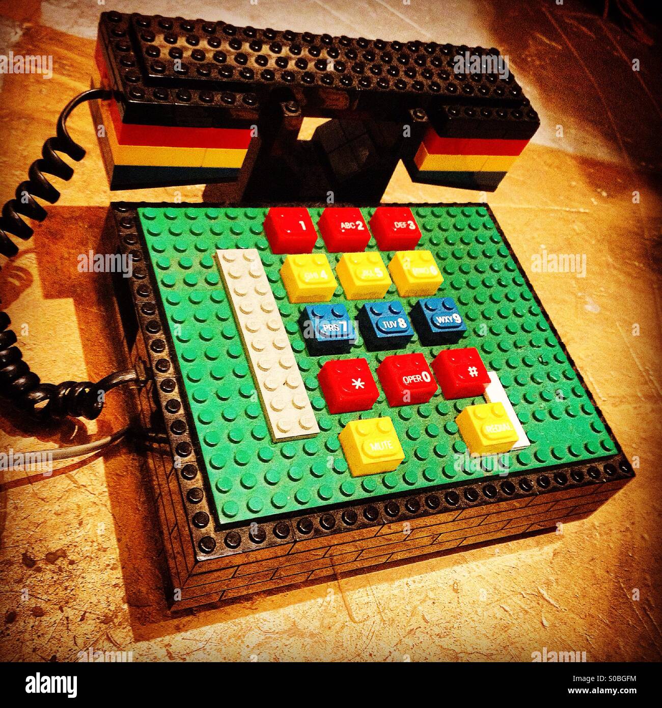 Lego phone fotografías e imágenes de alta resolución - Alamy