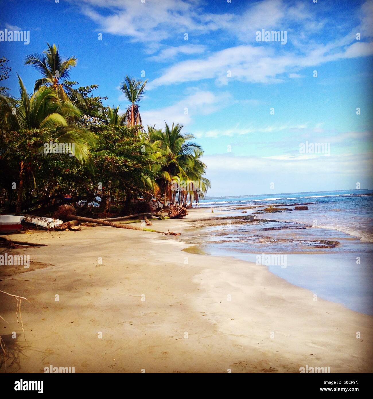 Una playa del Pacífico de Costa Rica Foto de stock