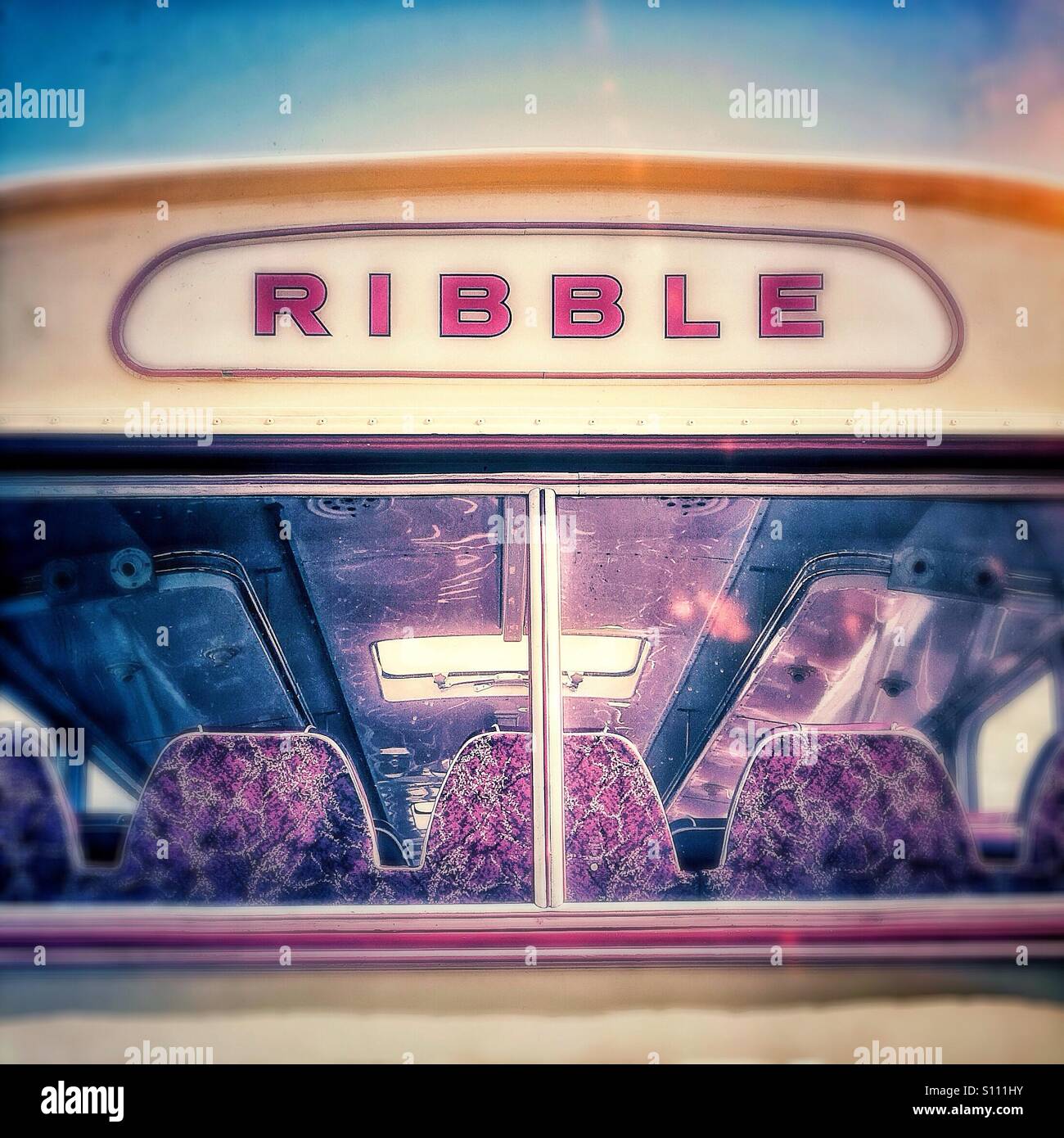 Ventana trasera de vintage single deck bus Ribble Foto de stock