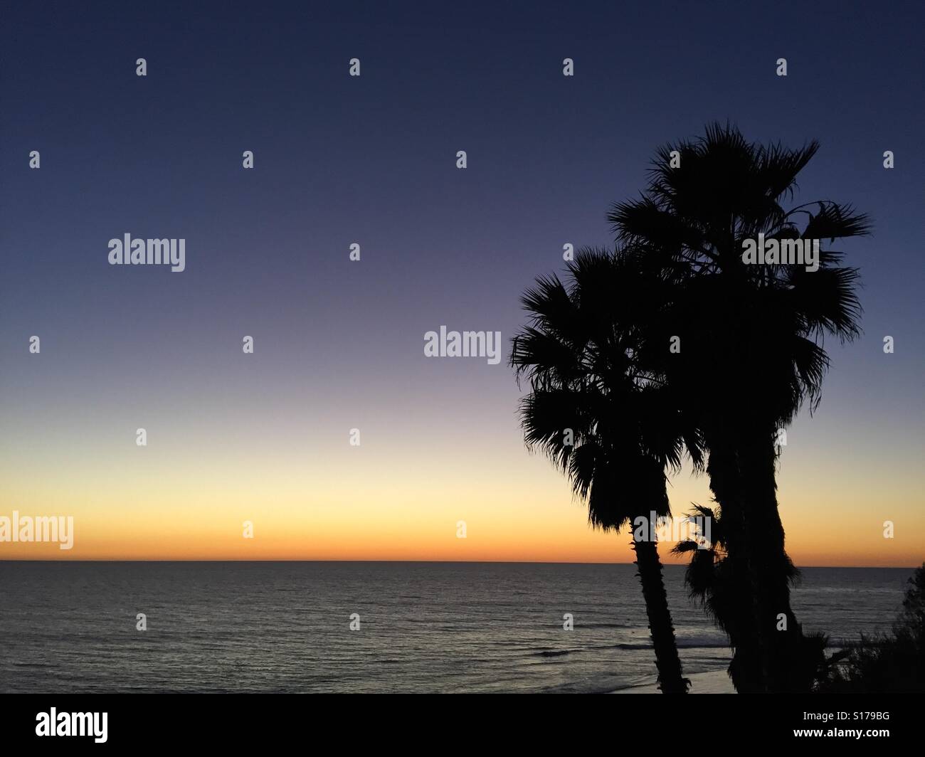 Sunset pacíficas. Foto de stock