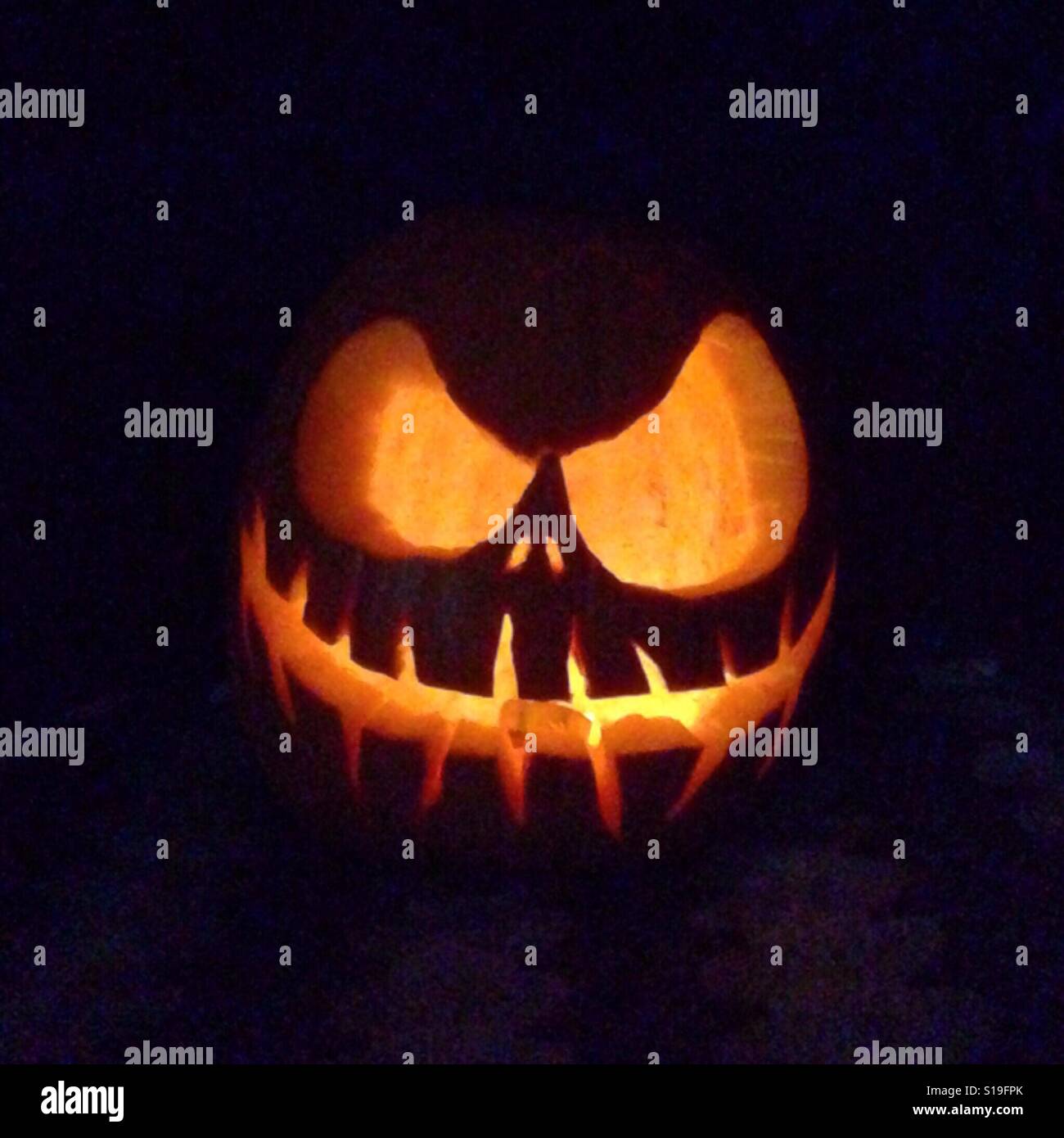 Tim burton pumpkin fotografías e imágenes de alta resolución - Alamy