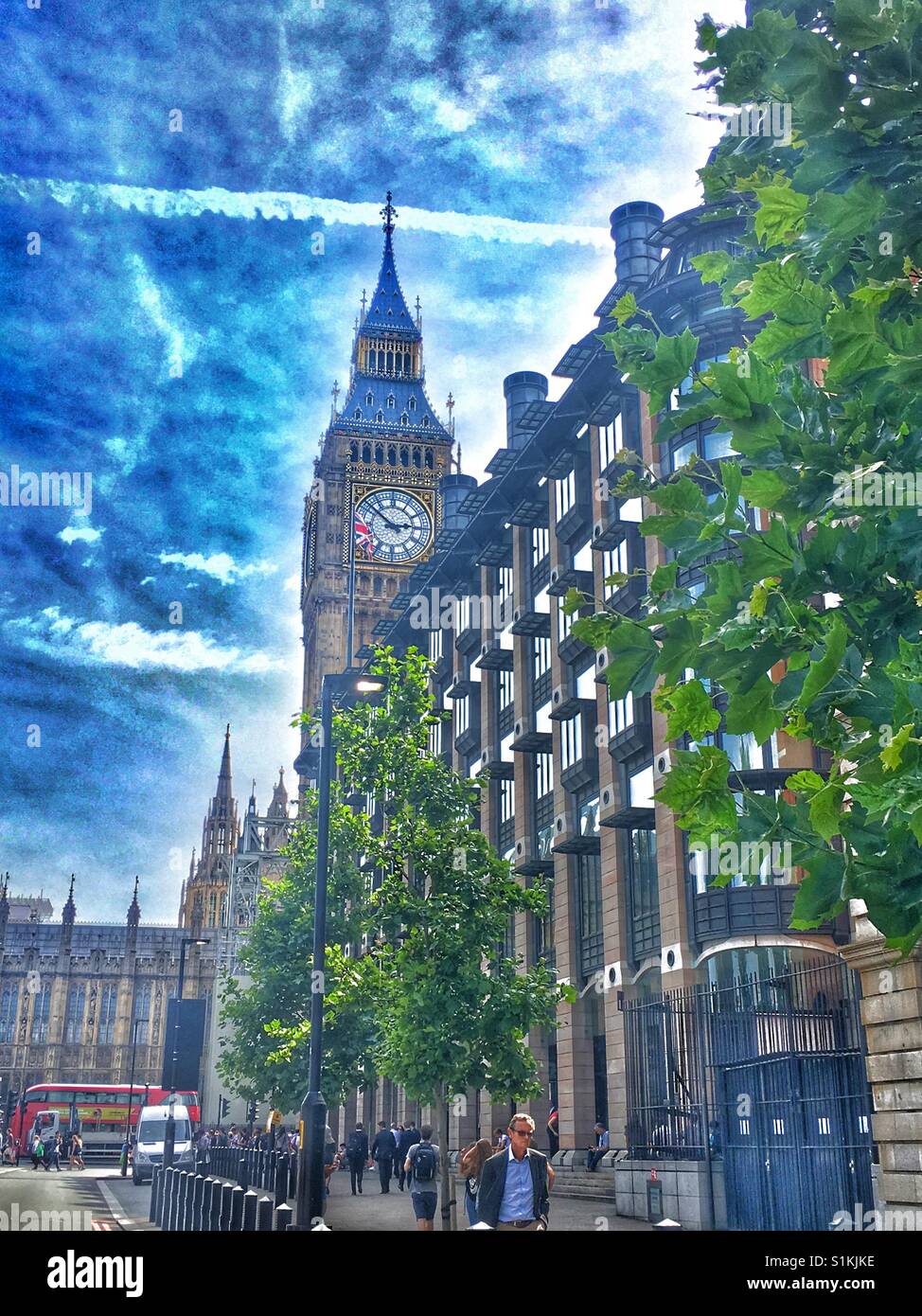 El Big Ben, las Casas del Parlamento y Portcullis House, Londres, Reino Unido. Foto de stock