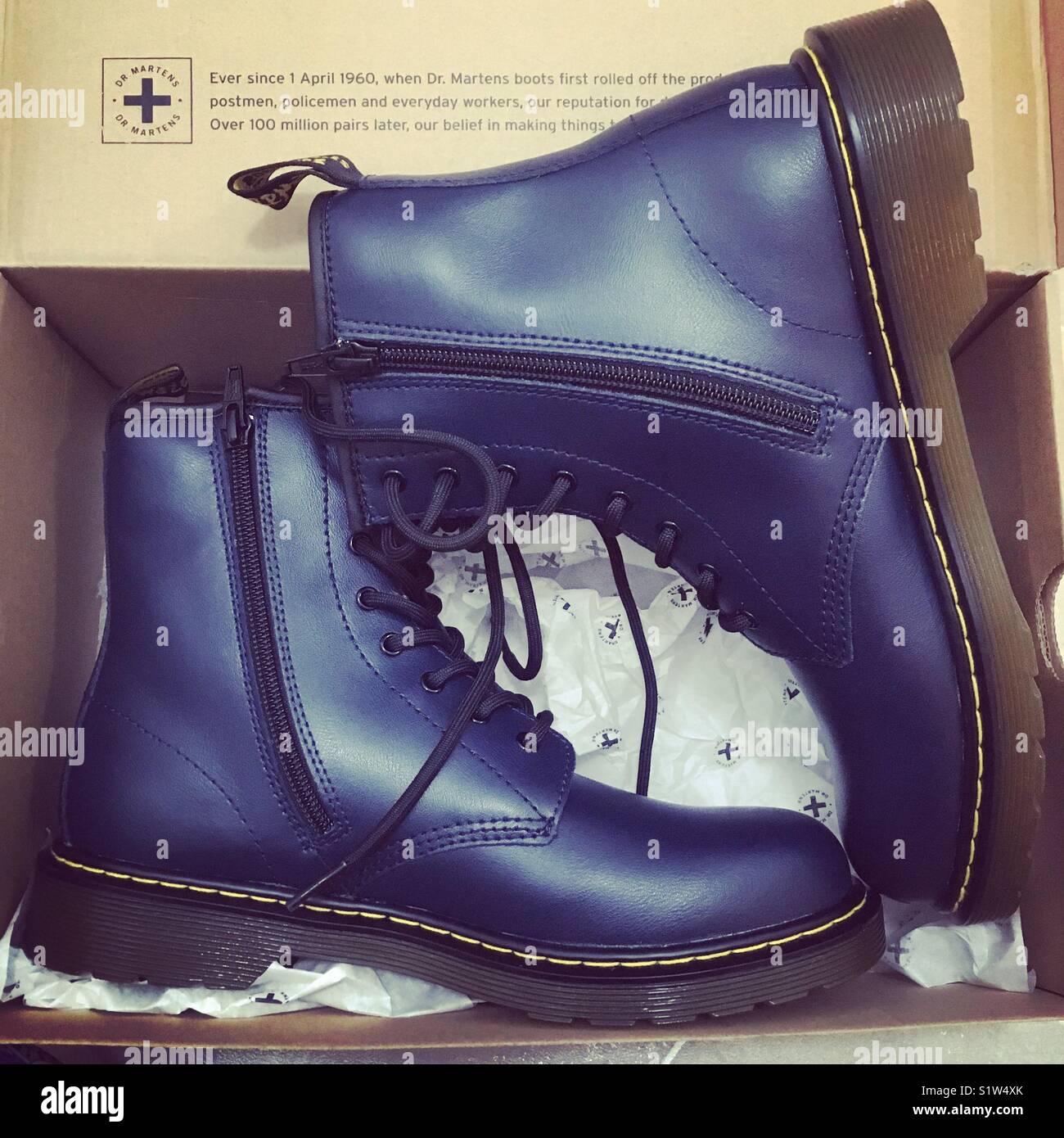 Dr martens 2025 cremallera original