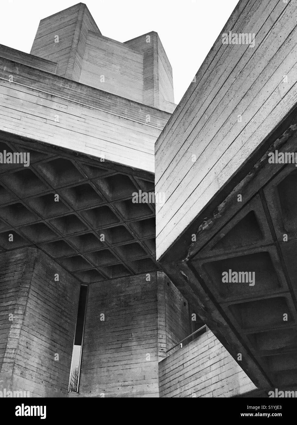 Arquitectura Brutalist en el Teatro Nacional de Londres Foto de stock