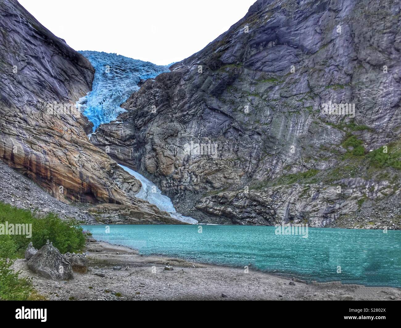 Glaciar Briksdalsbre en el Parque Nacional de Jostedalsbreen, en Noruega  Fotografía de stock - Alamy