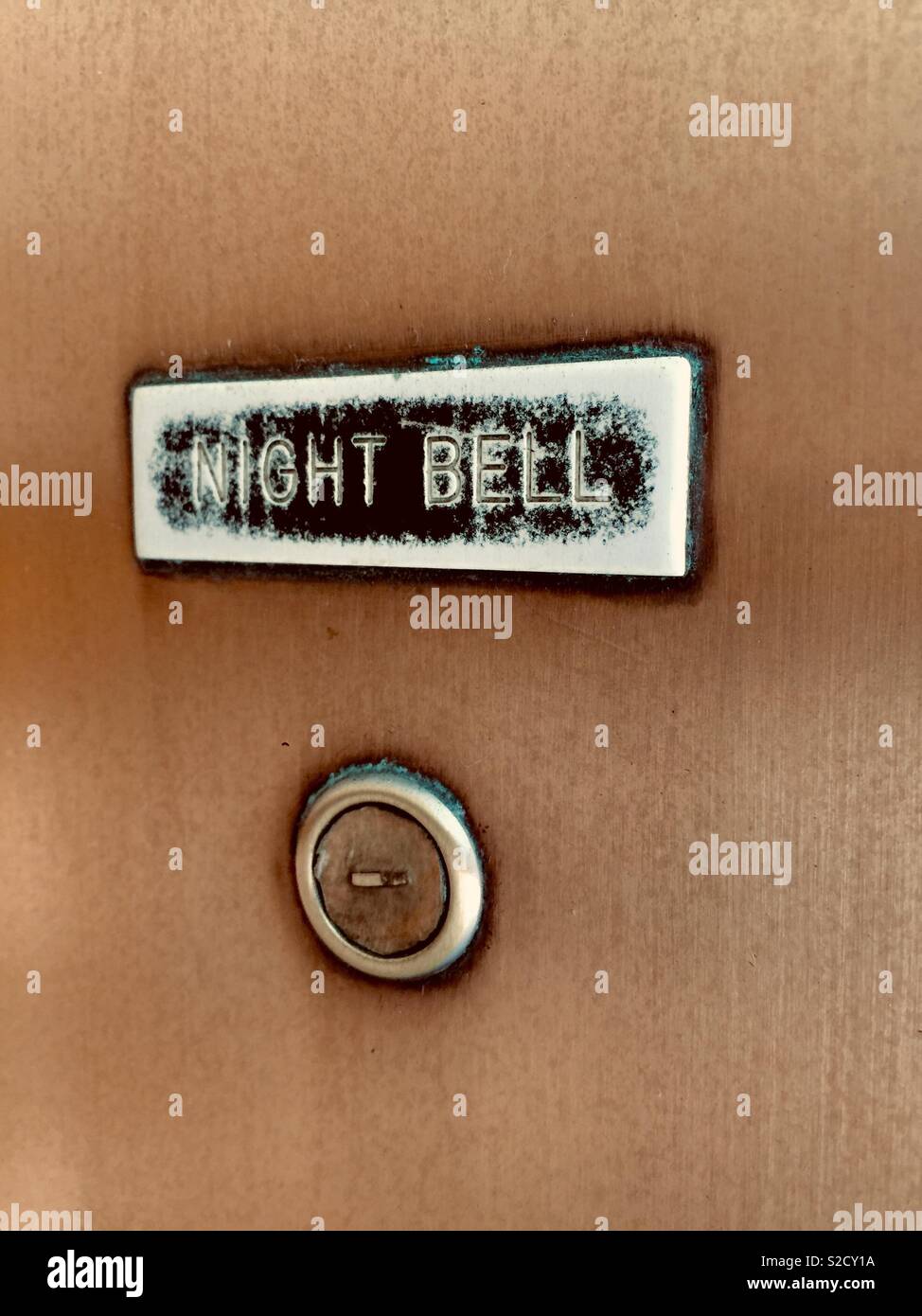 Signo de Bell y botón de noche Foto de stock