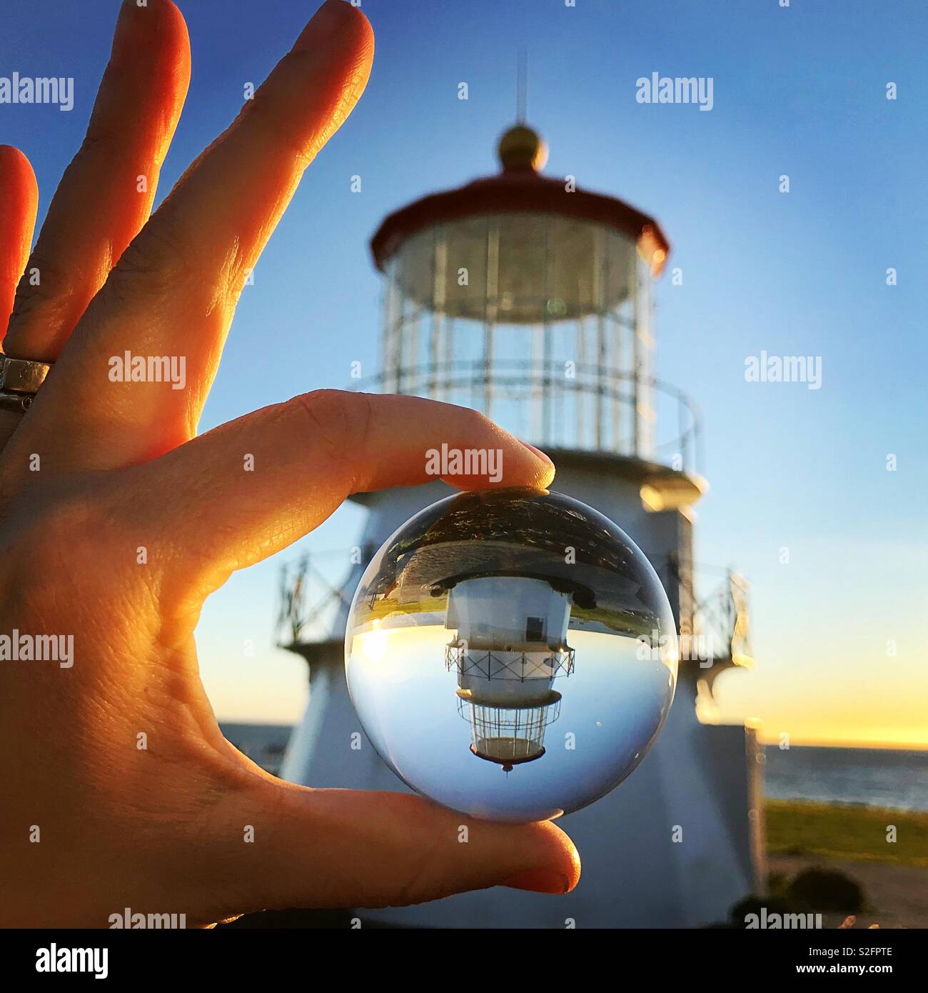 La reflexión del faro Fotografía de stock - Alamy