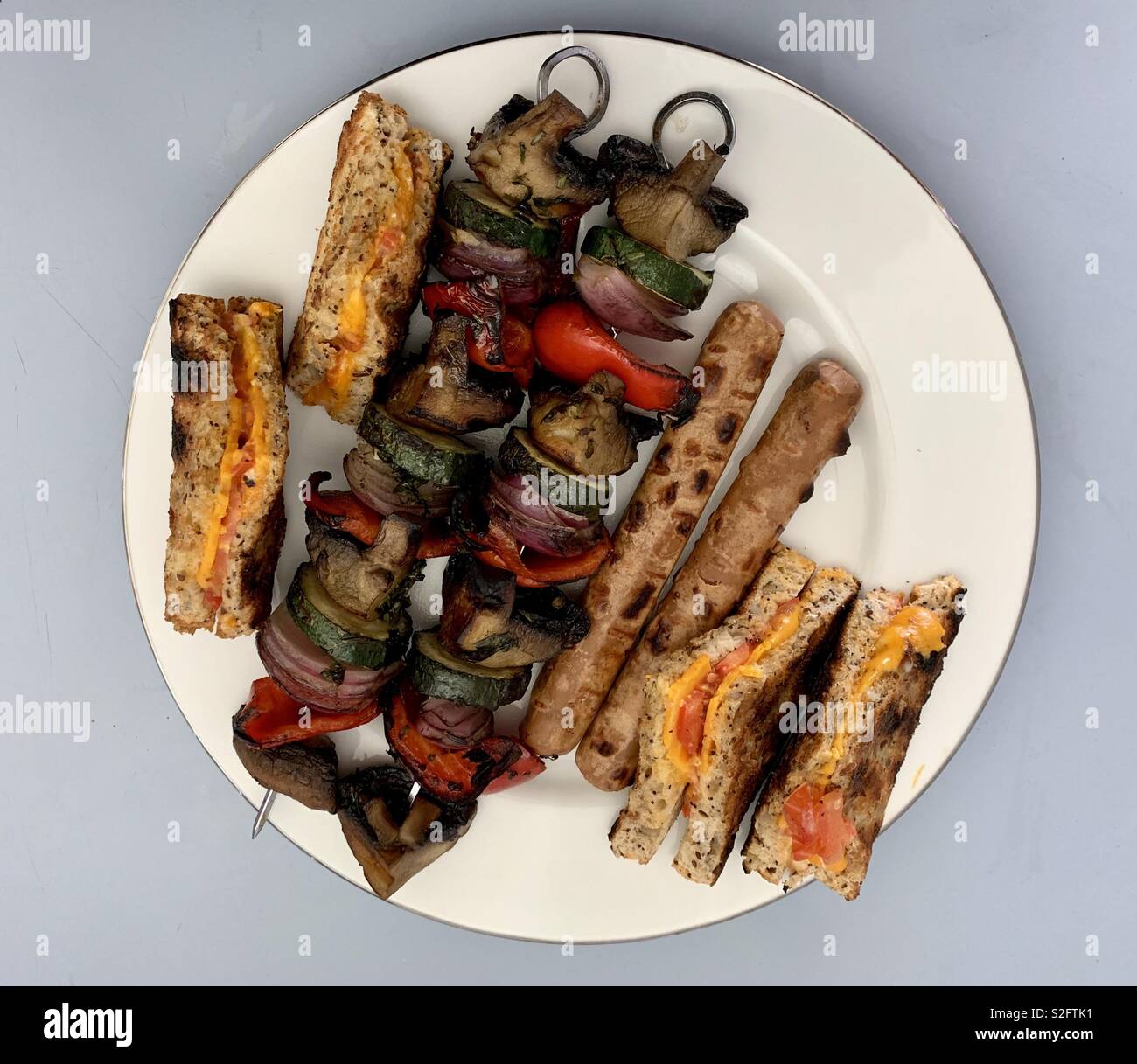 Vegan delicias a la barbacoa. Foto de stock