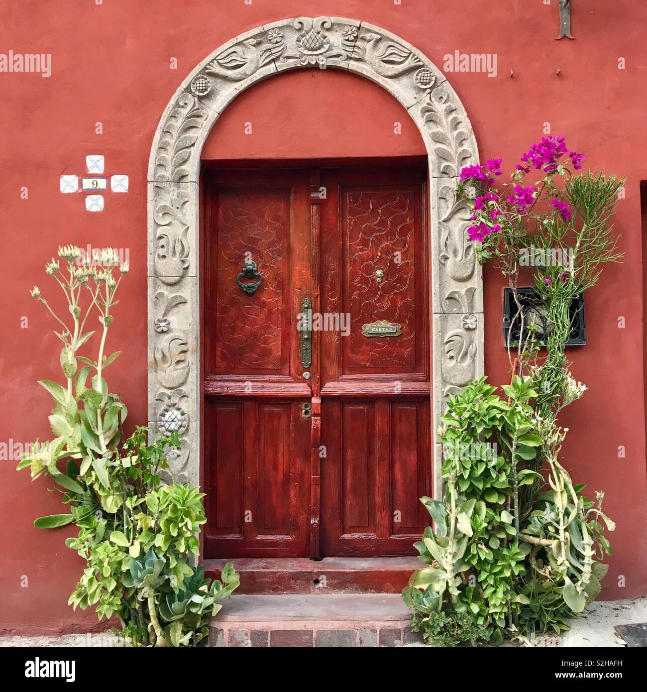 Puerta mexicana fotografías e imágenes de alta resolución - Alamy