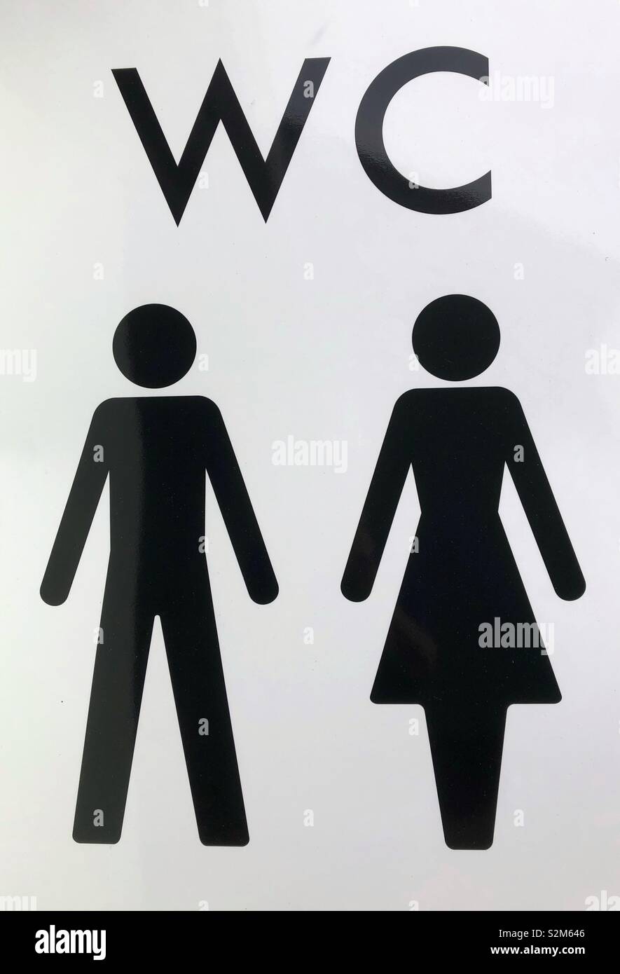 Signo de baños para damas y caballeros Fotografía de stock - Alamy