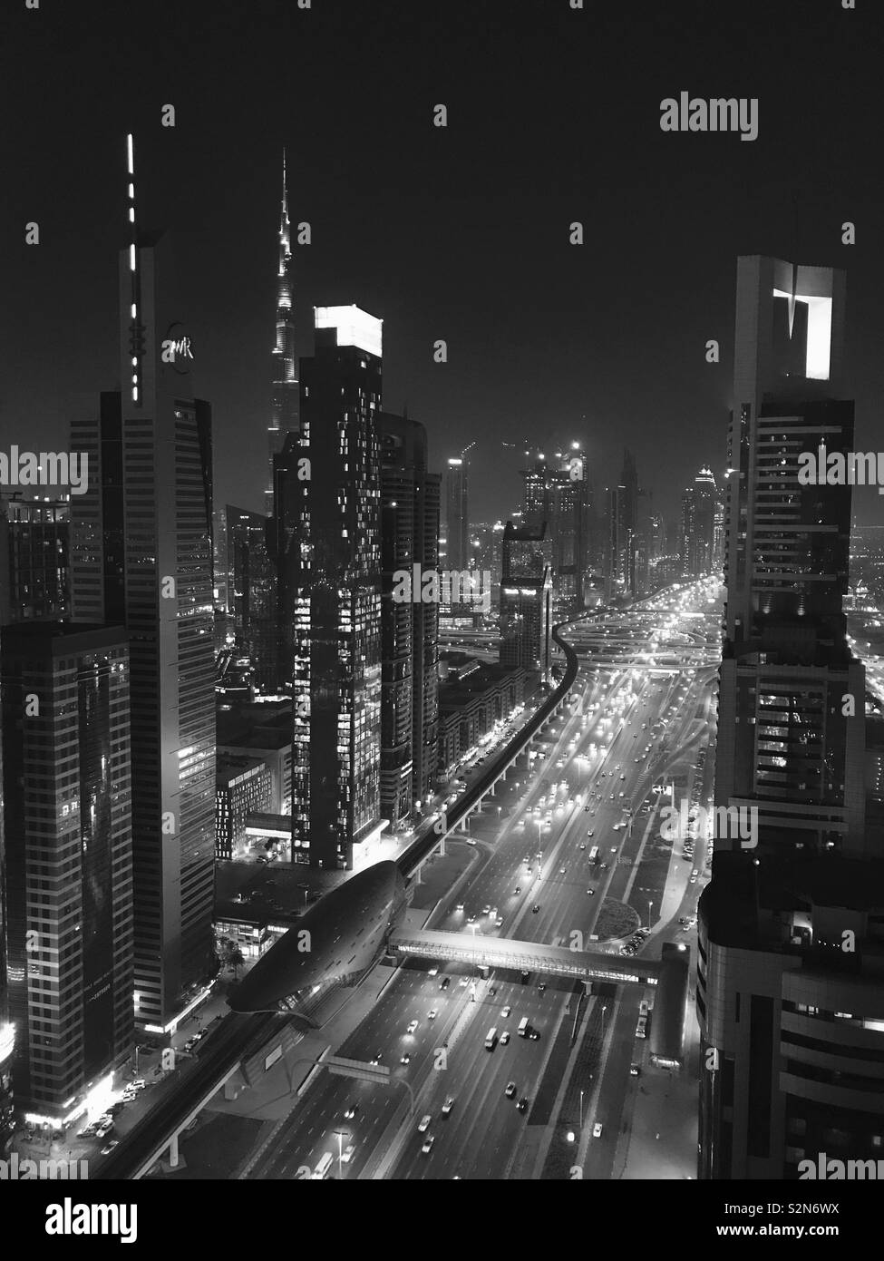 Dubai de noche Foto de stock