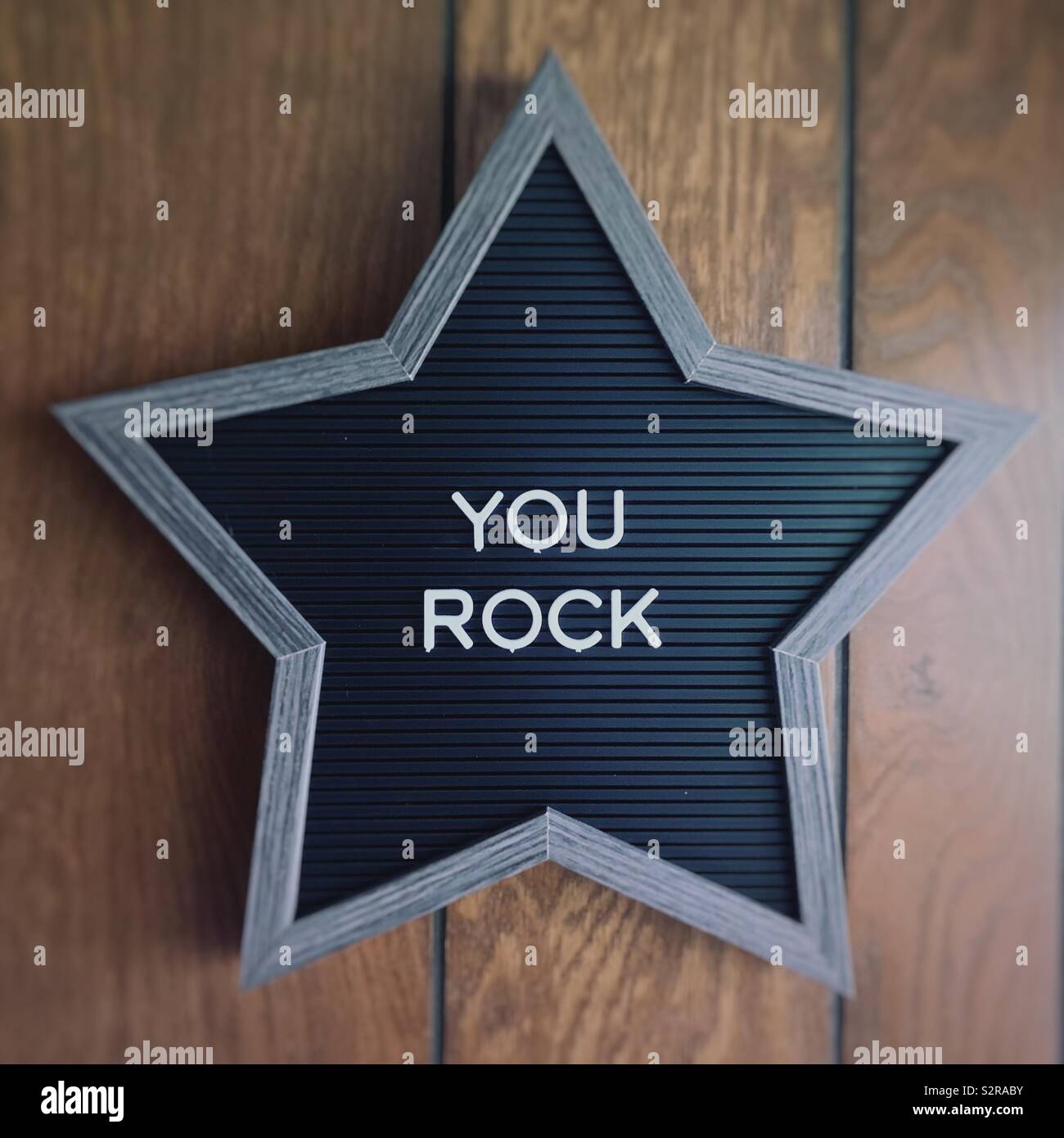 Decoracion De Pared Star Palabra Tablero Fotografia De Stock Alamy