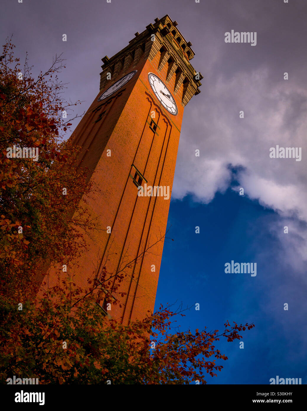 Joseph Chamberlain Memorial Torre del Reloj en la Universidad de Birmingham, Inglaterra Foto de stock