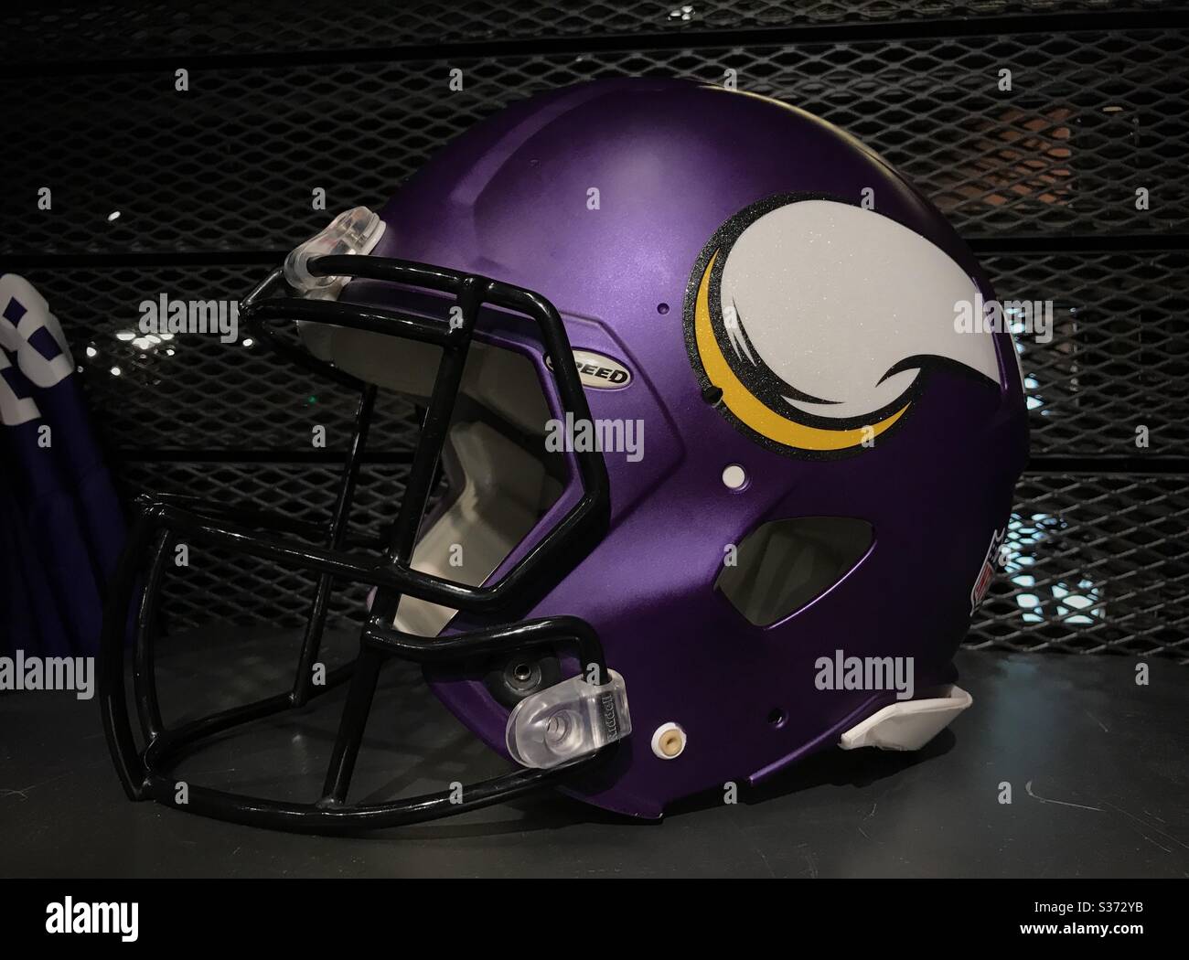 Minnesota vikings helmet fotografías e imágenes de alta resolución - Alamy