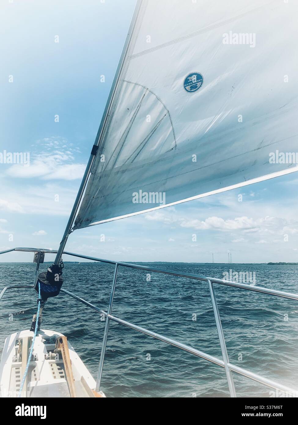 Navegar en la Bahía de Chesapeake Foto de stock