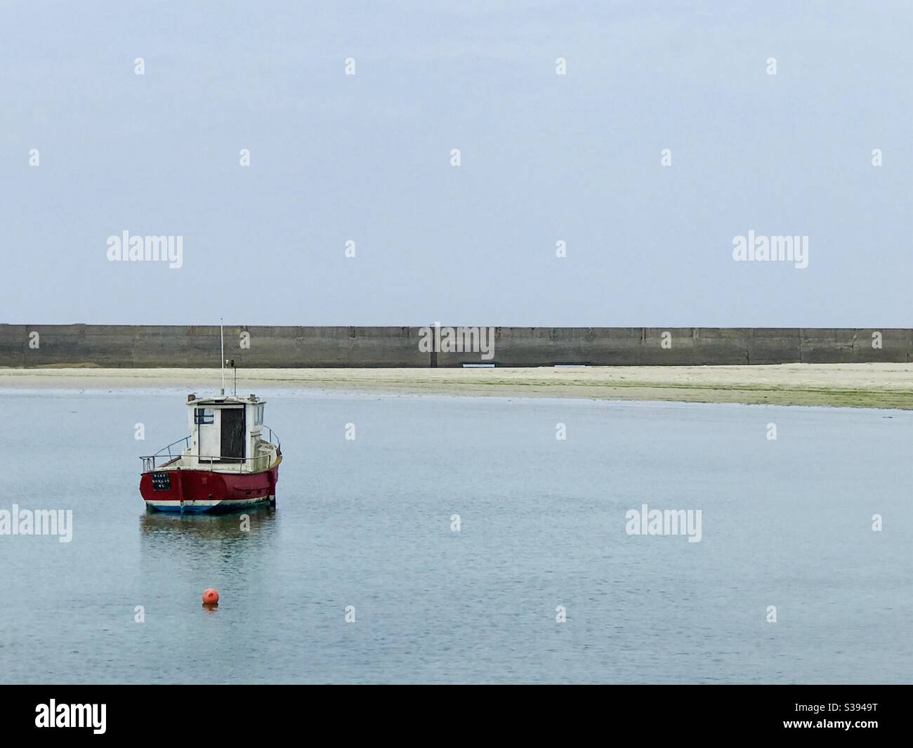 Puerto de Bateau pêche Foto de stock