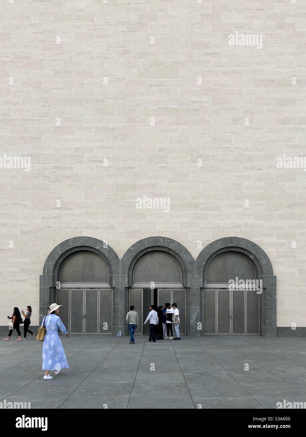 Paso por el museo de Arte Islámico, Qatar Foto de stock
