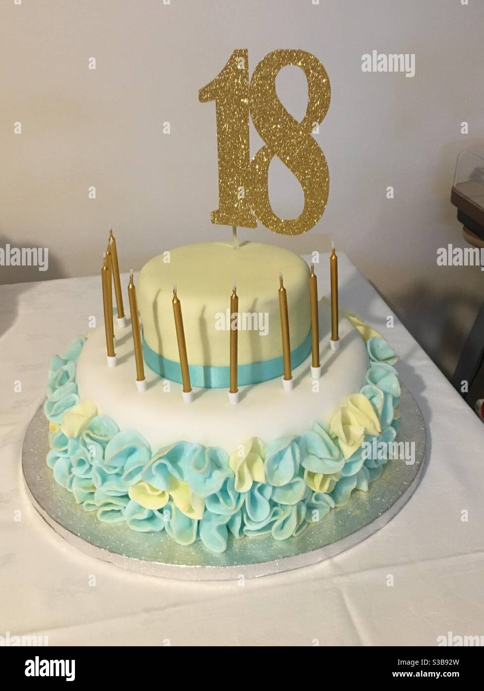 Velas de cumpleaños número 18 para pastel, velas de oro rosa número 18 con  corona, diseño 3D para pastel de cumpleaños para niñas y mujeres, fiesta de
