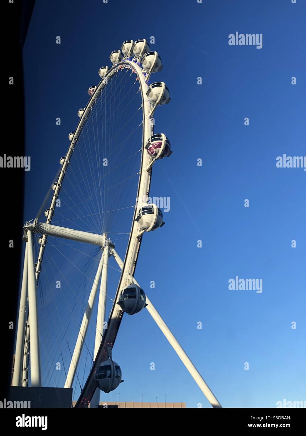 Ferris rueda arriba alta Foto de stock