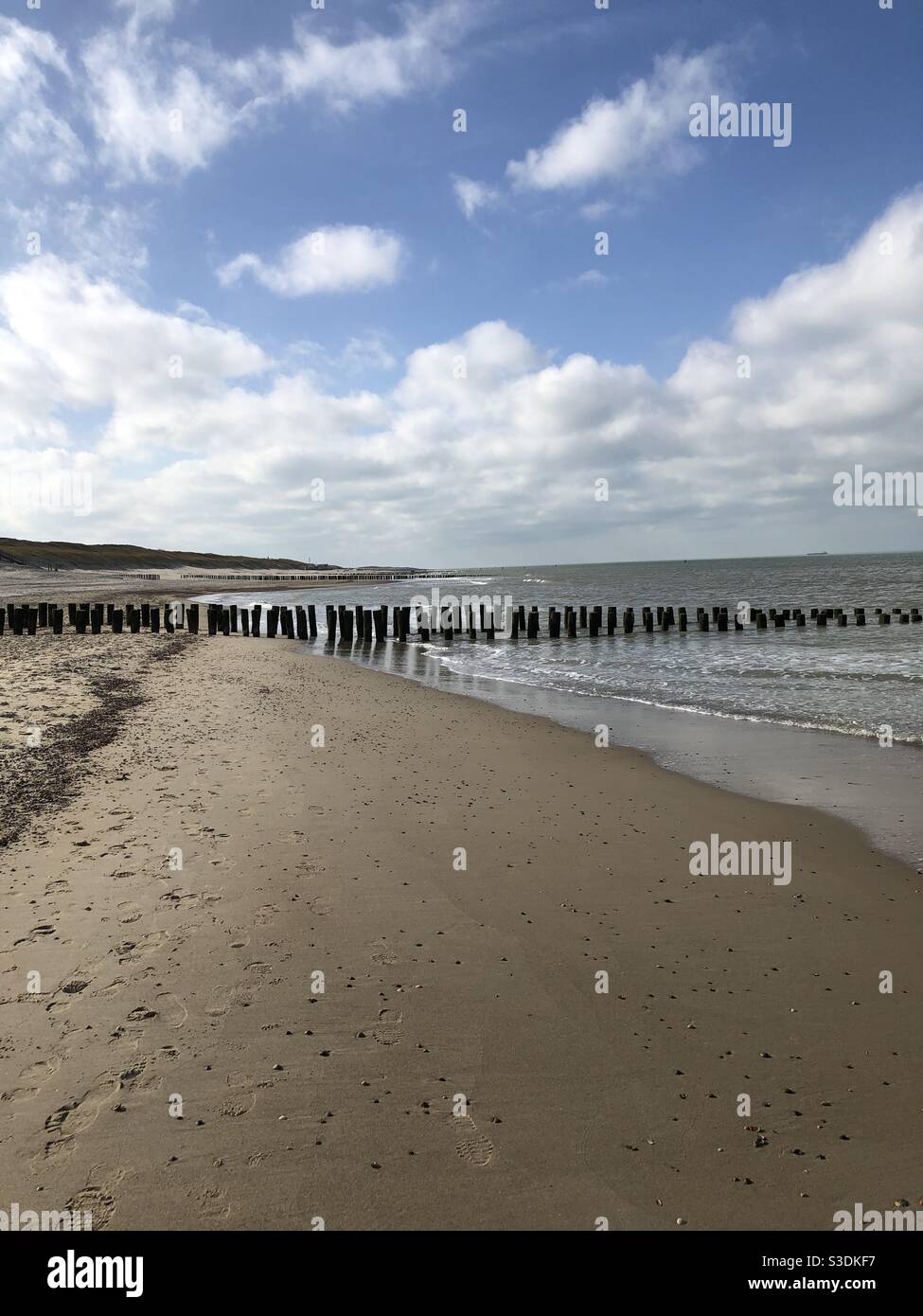 Rompe playas en la arena fotografías e imágenes de alta resolución - Alamy