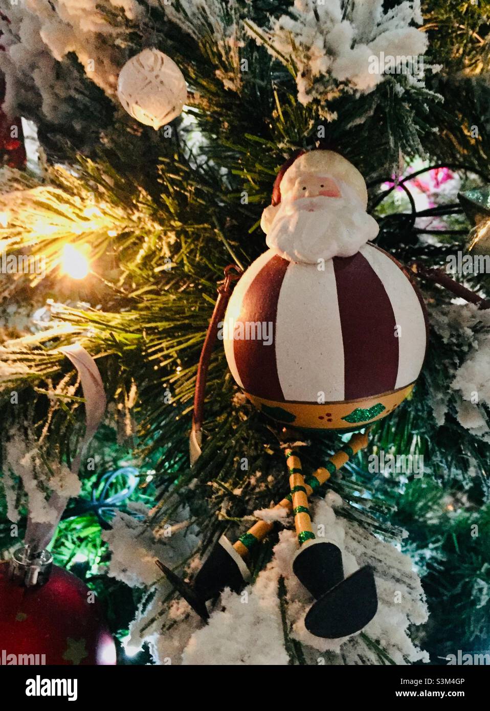 Esfera navideña fotografías e imágenes de alta resolución Alamy