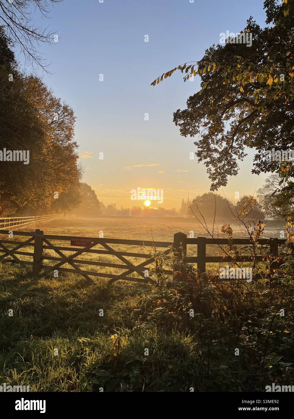 Amanecer otoñal Amanecer Cambridgeshire Foto de stock