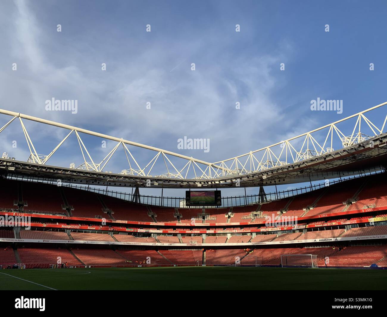 El Emirates Stadium, sede del club de fútbol Arsenal en el norte de Londres, enero de 2022. Foto de stock