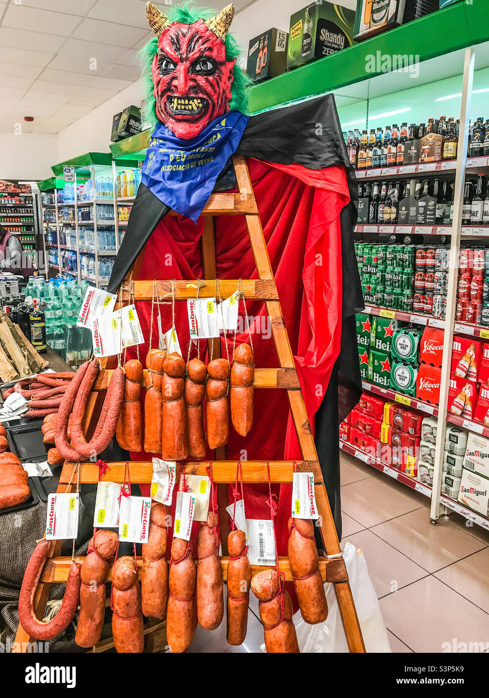 Supermercado Sant Antoni, Mallorca Foto de stock