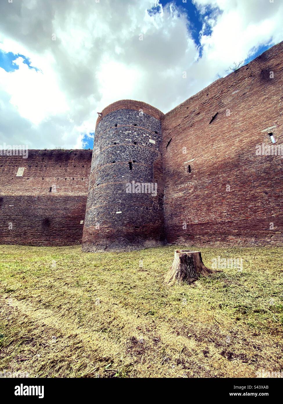 Castillo medieval, Santa Severa, Italia Foto de stock